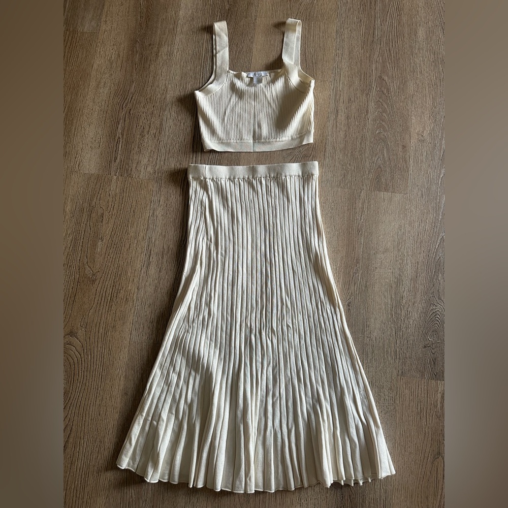 House of Harlow 1960 Cream Skirt Set